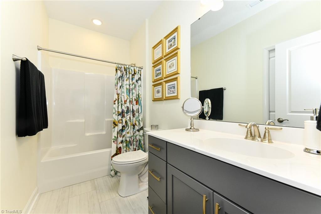 3447 Willowcrest Street