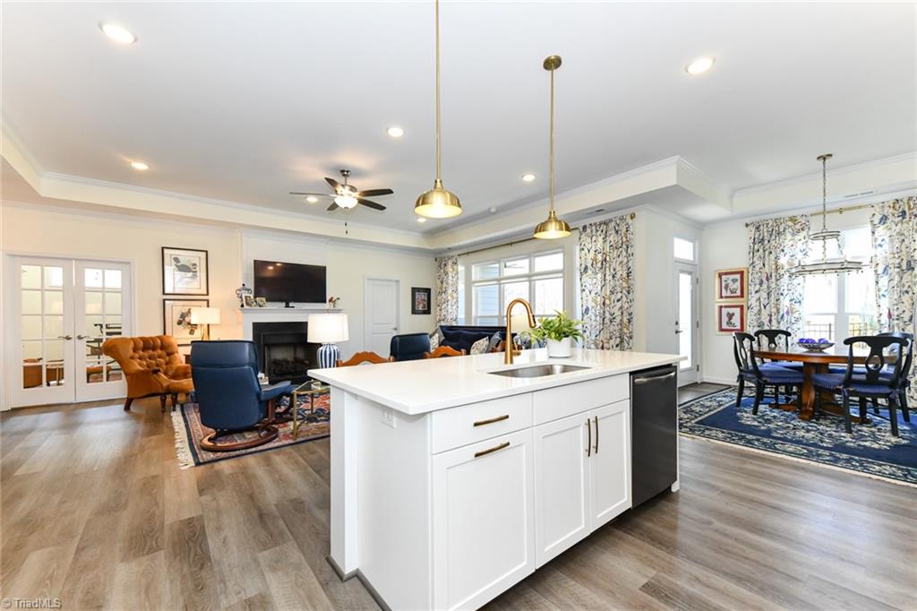 3447 Willowcrest Street