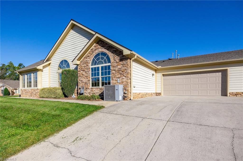 5002 Eagle Perch Way