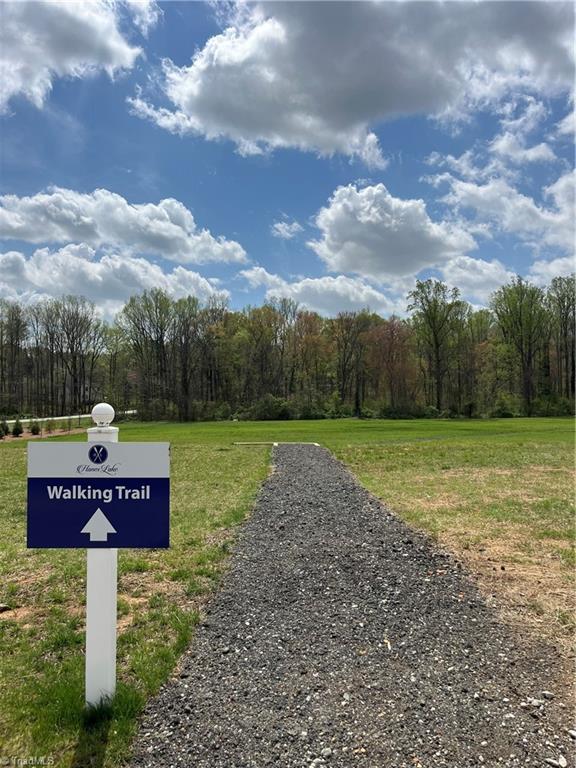 522 Raspberry Hill Road, Winston-Salem