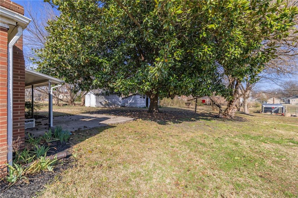 713 Montgomery Street