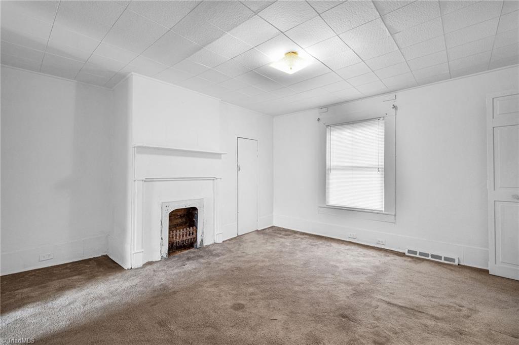 713 Montgomery Street