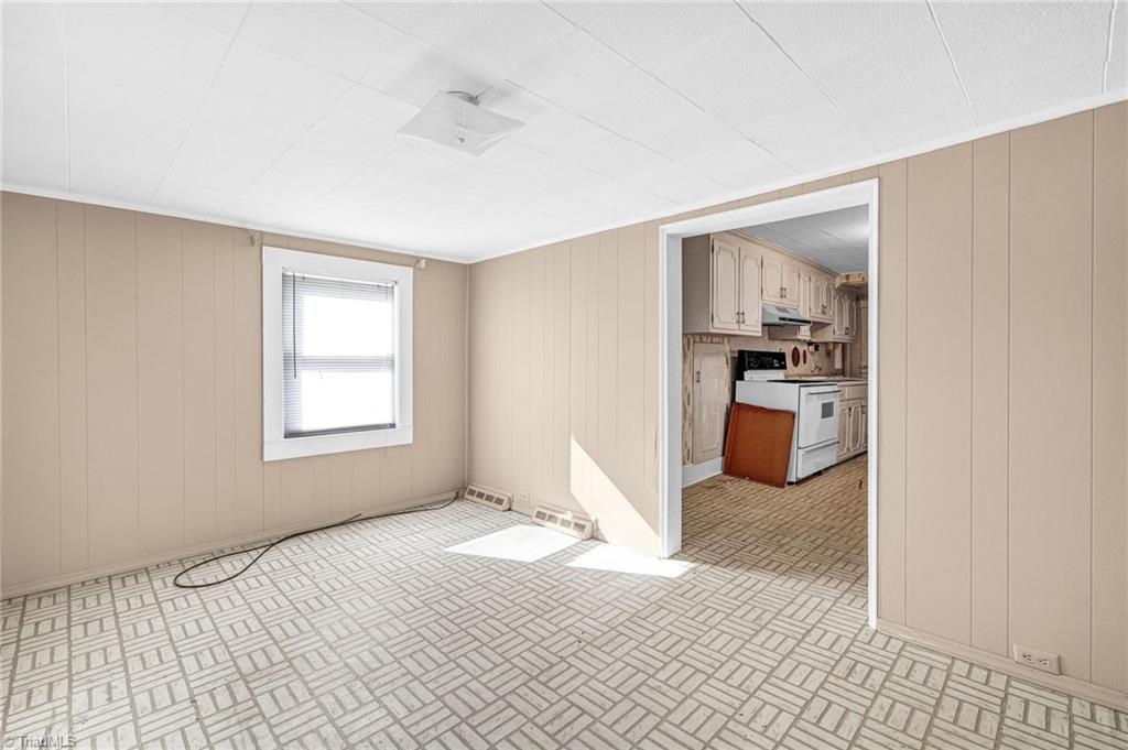 713 Montgomery Street