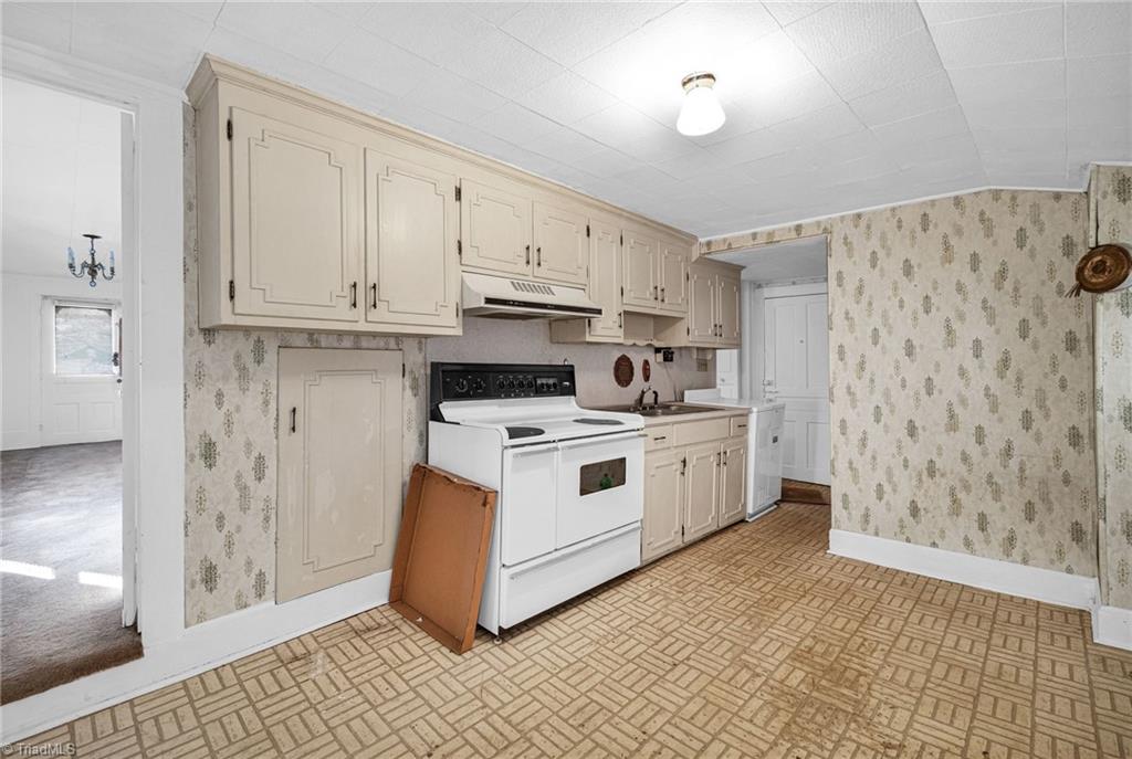 713 Montgomery Street