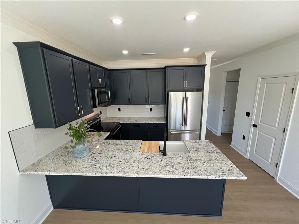 4314 Mossy Wood Circle