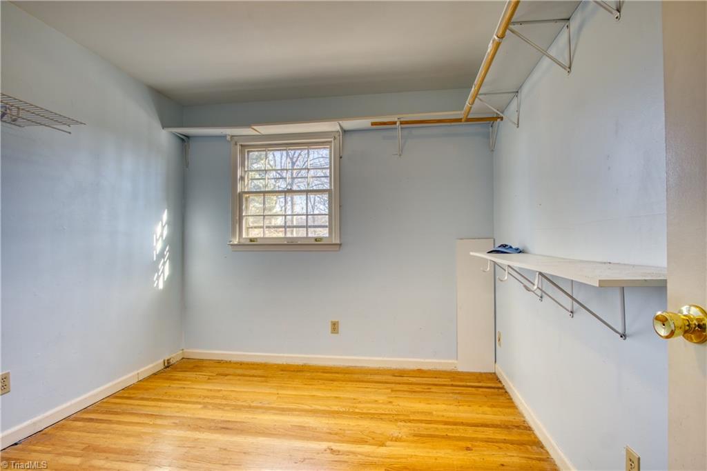 4713 Kingswood Drive