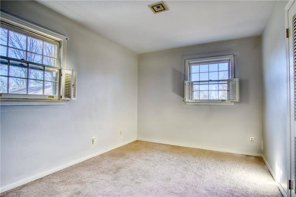 4713 Kingswood Drive