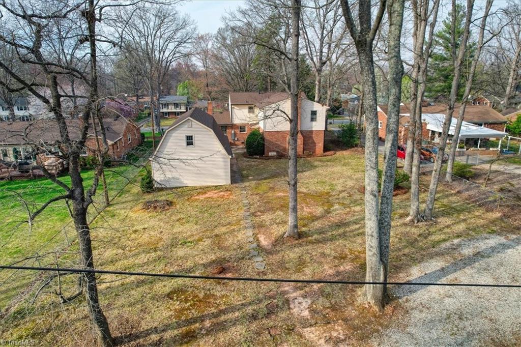 4713 Kingswood Drive