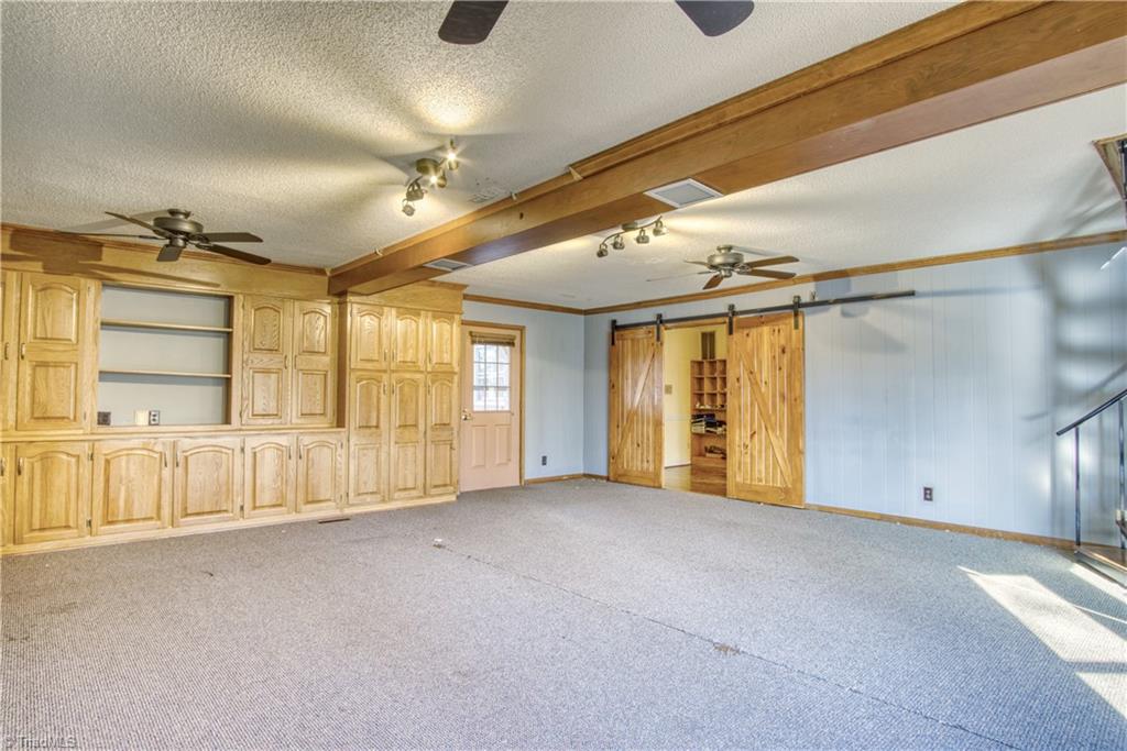 4713 Kingswood Drive