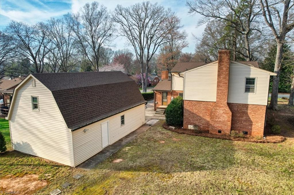 4713 Kingswood Drive