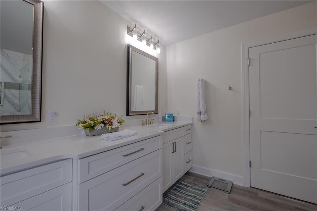 6004 Deer Park Circle