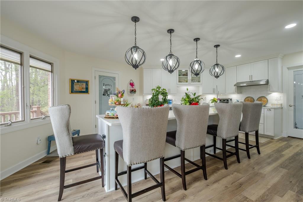 6004 Deer Park Circle