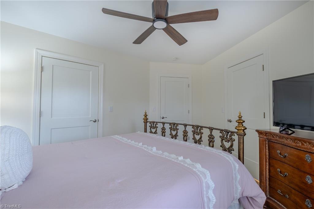 6004 Deer Park Circle