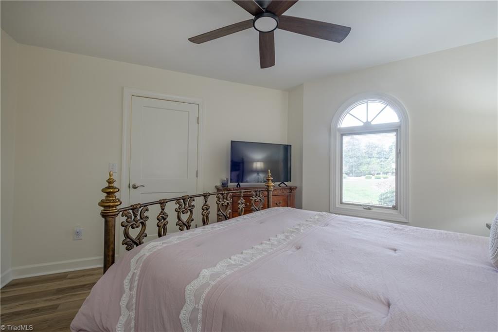 6004 Deer Park Circle