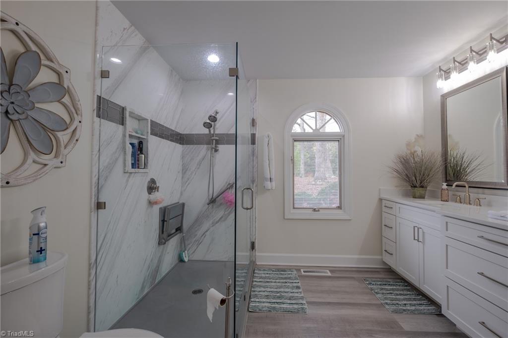 6004 Deer Park Circle