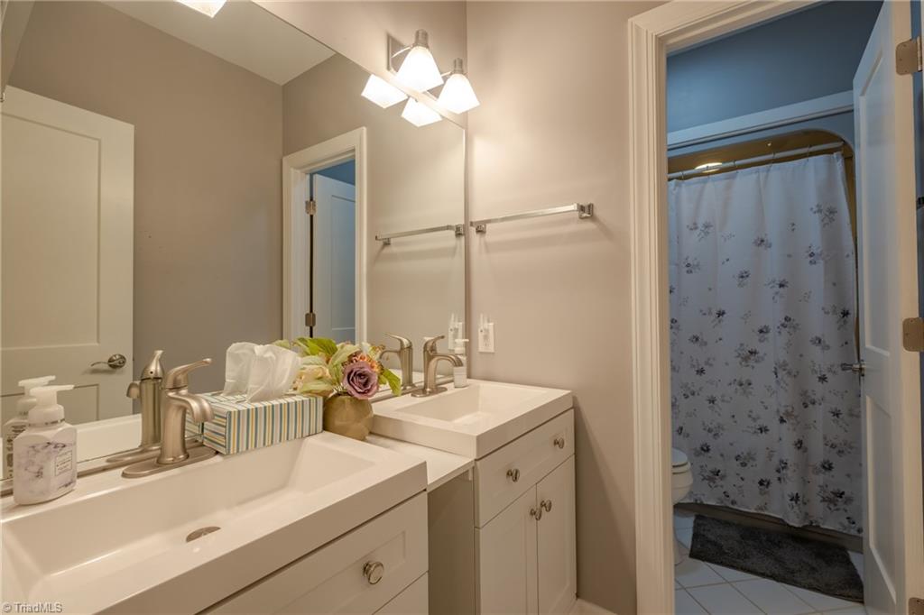 6004 Deer Park Circle