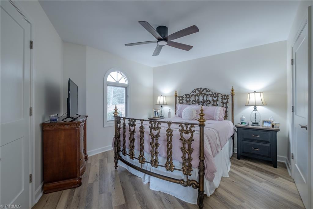 6004 Deer Park Circle