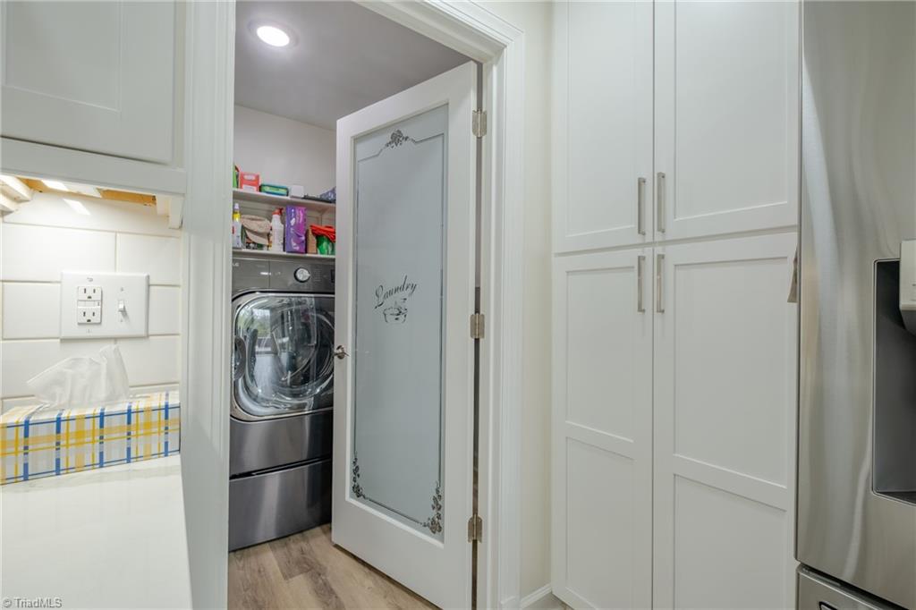 6004 Deer Park Circle