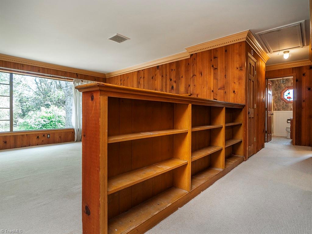 1119 W Cornwallis Drive