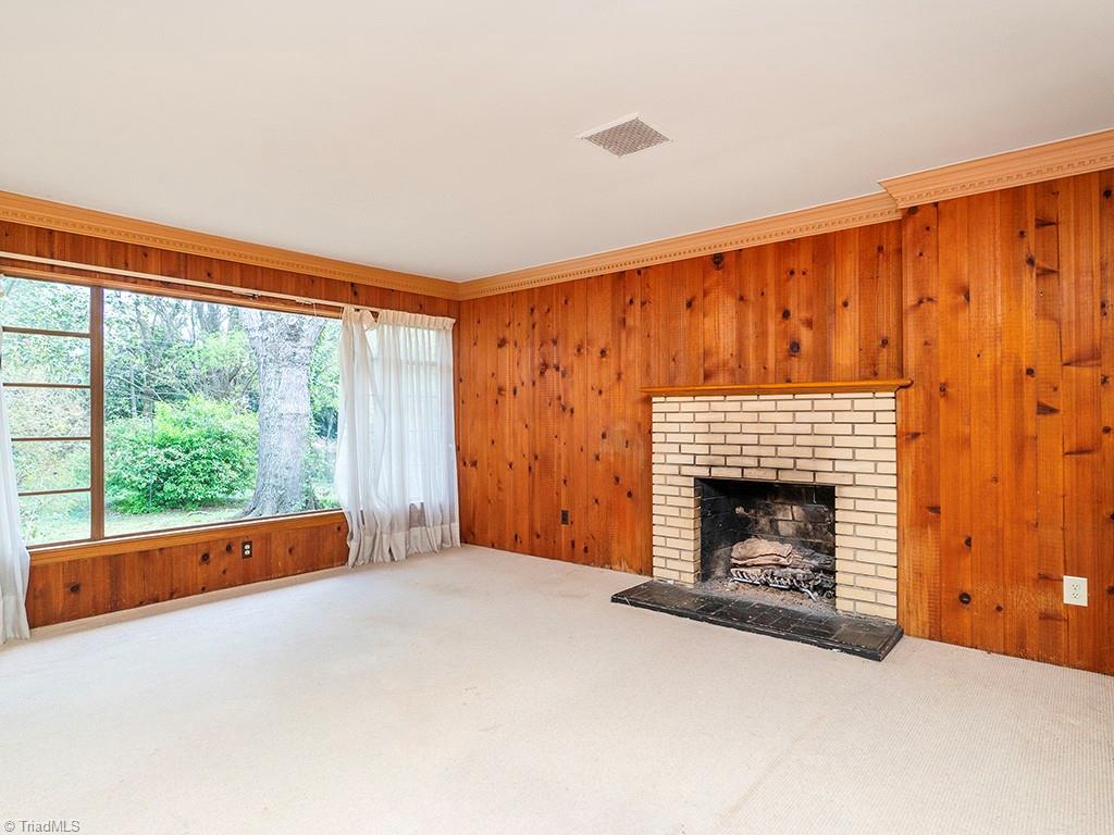 1119 W Cornwallis Drive