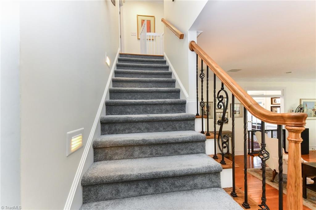 6005 Deer Park Circle