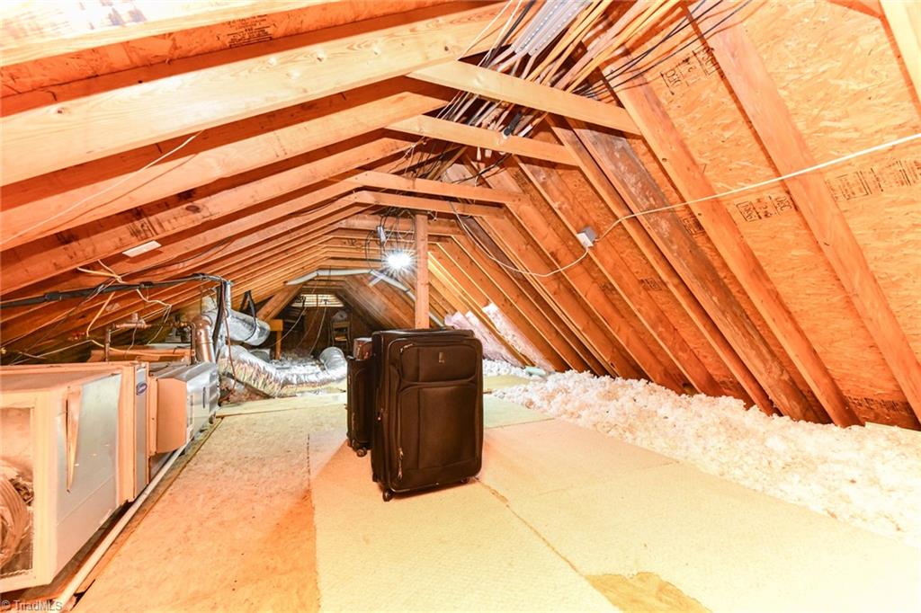 6005 Deer Park Circle