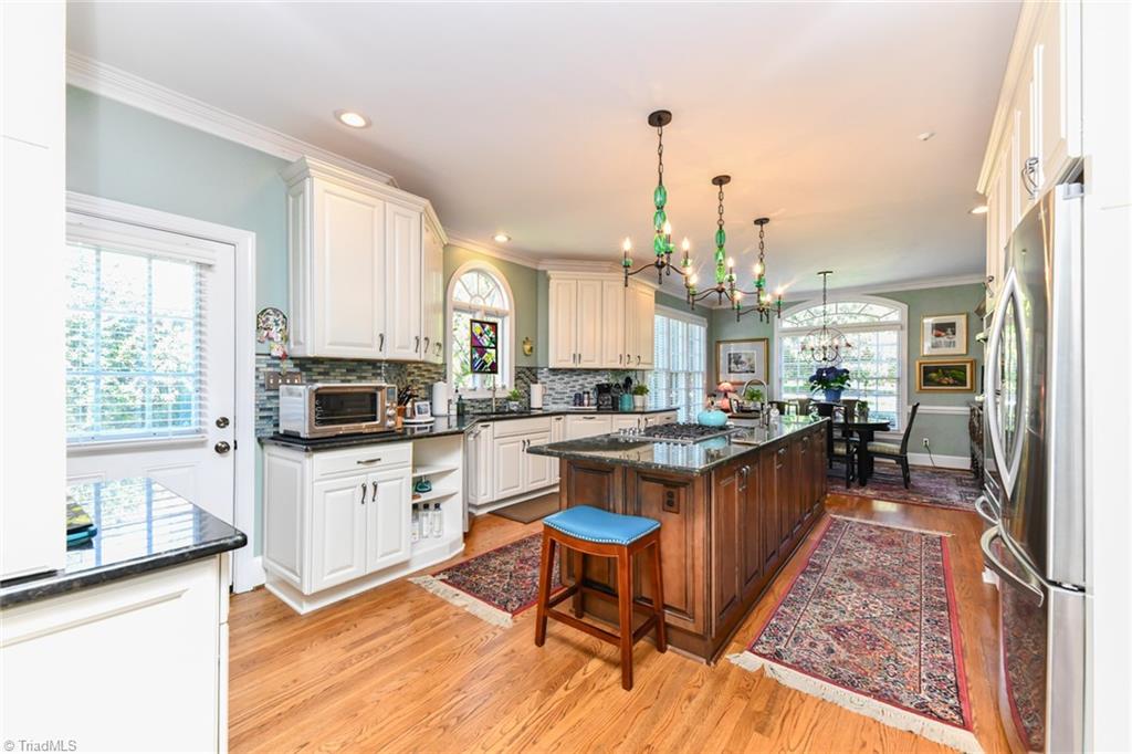 6005 Deer Park Circle