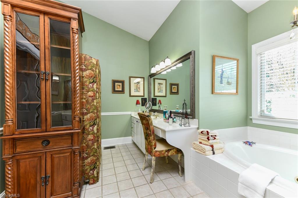 6005 Deer Park Circle