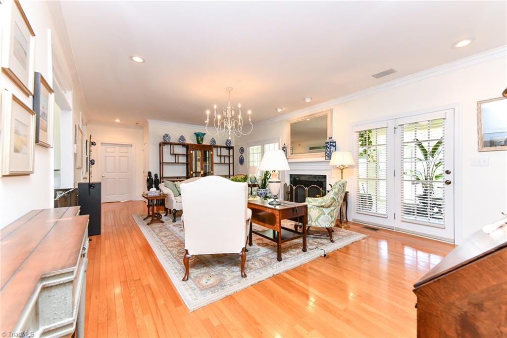 6005 Deer Park Circle