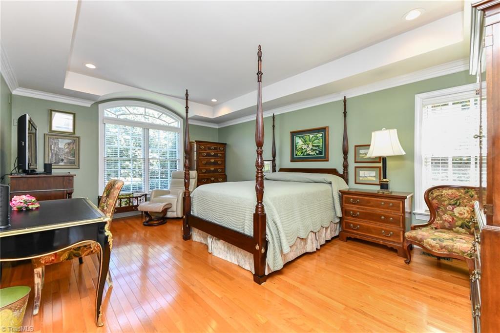 6005 Deer Park Circle