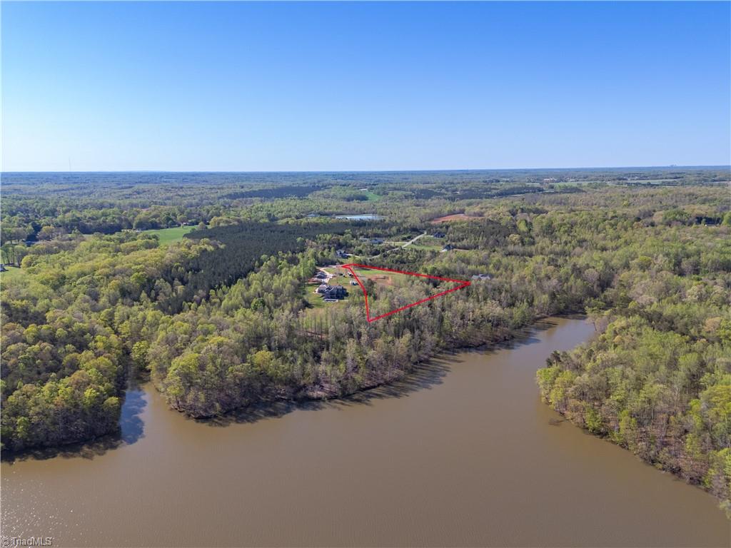 263 Lake Meadows Drive
