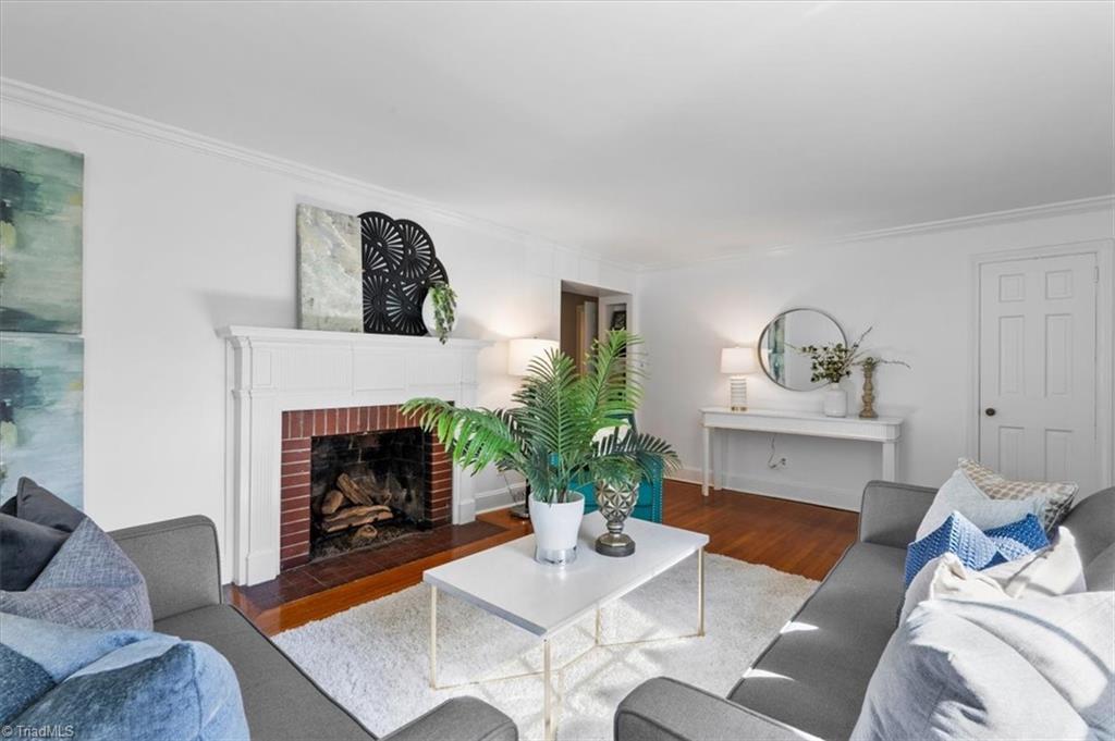 217 W Avondale Drive