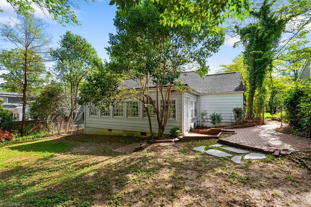 217 W Avondale Drive