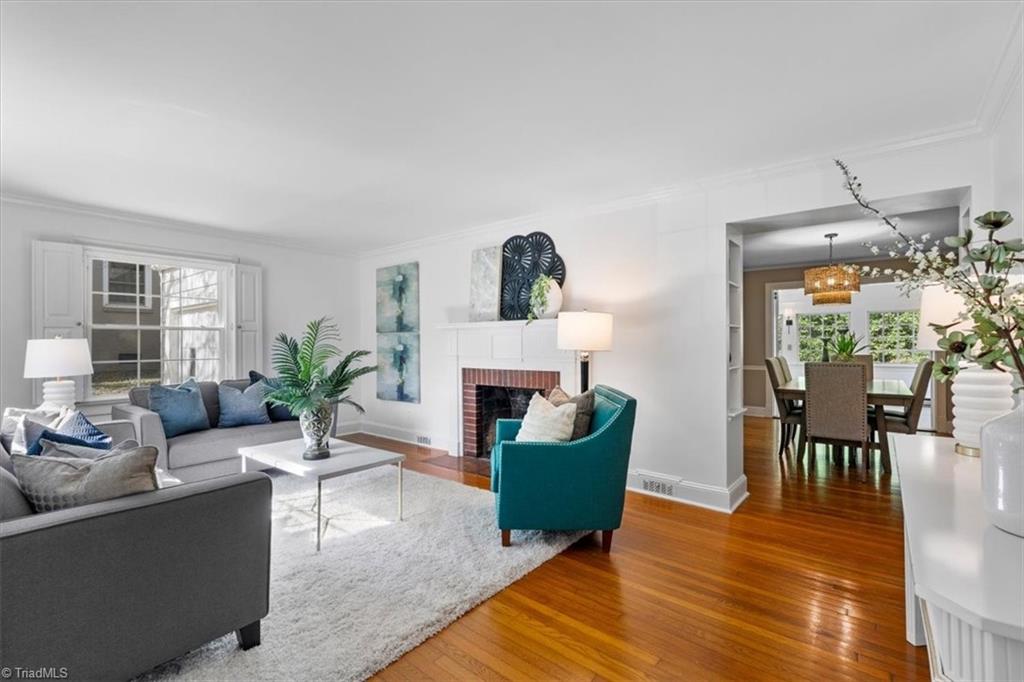 217 W Avondale Drive