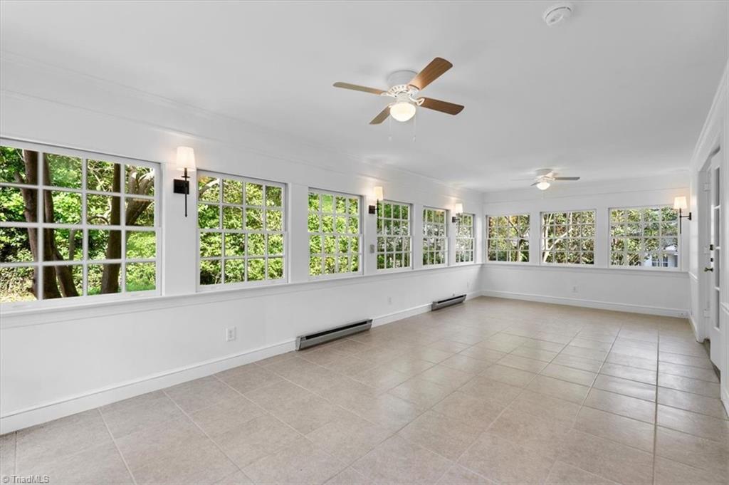 217 W Avondale Drive