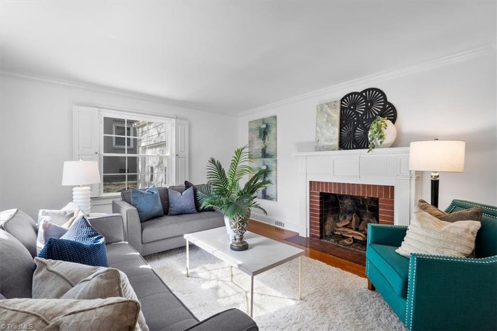 217 W Avondale Drive