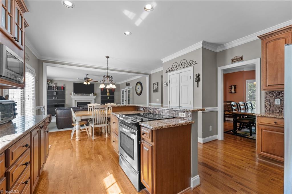 6976 Brandi Wood Circle