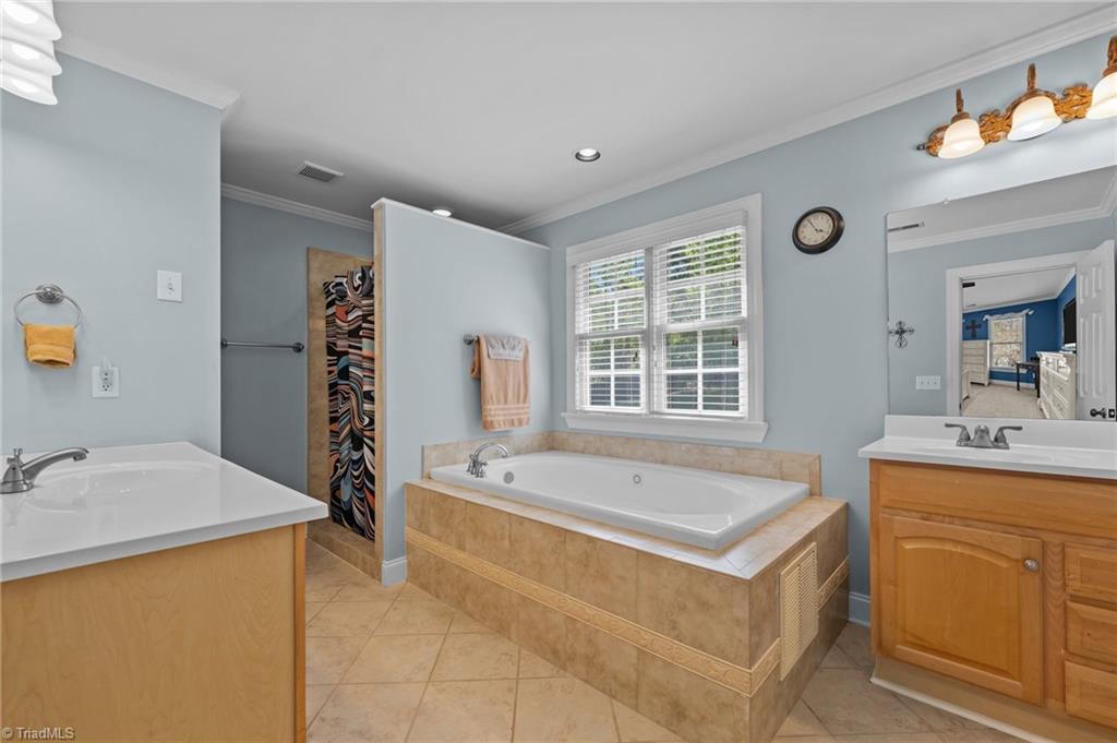 6976 Brandi Wood Circle