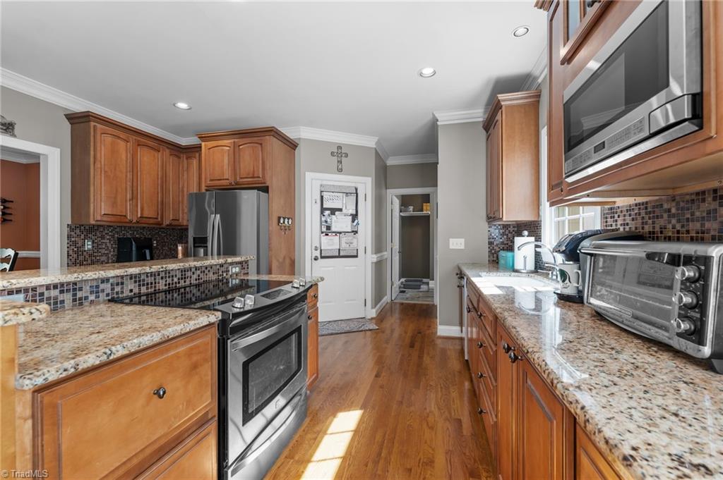 6976 Brandi Wood Circle