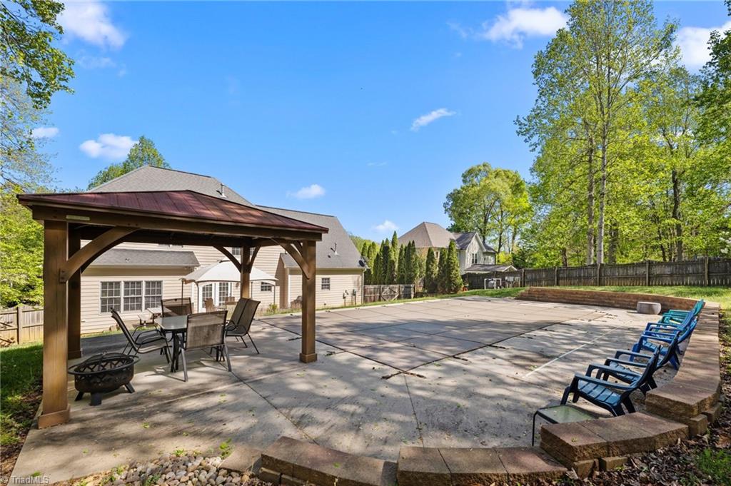 6976 Brandi Wood Circle