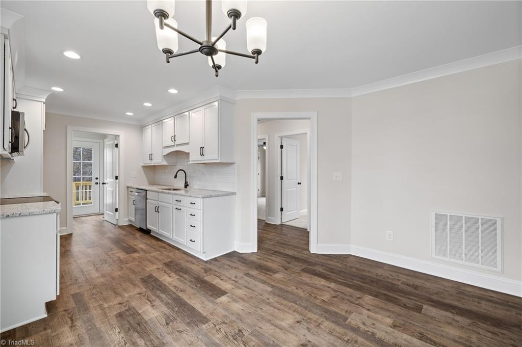 1007 Wentworth Street