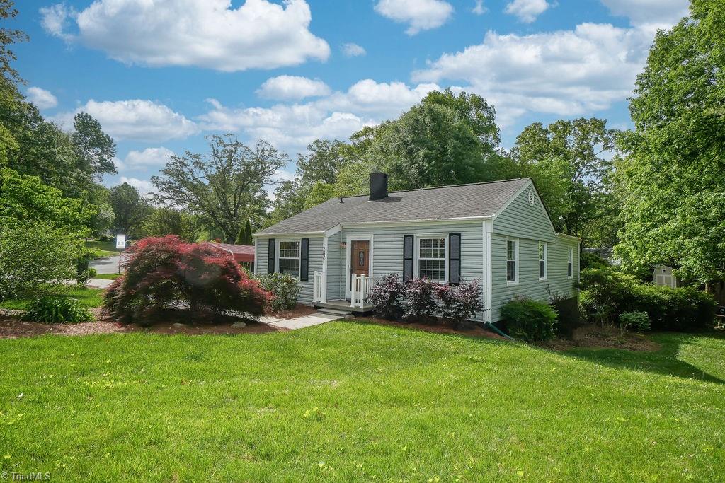 2821 Shady Lawn Drive