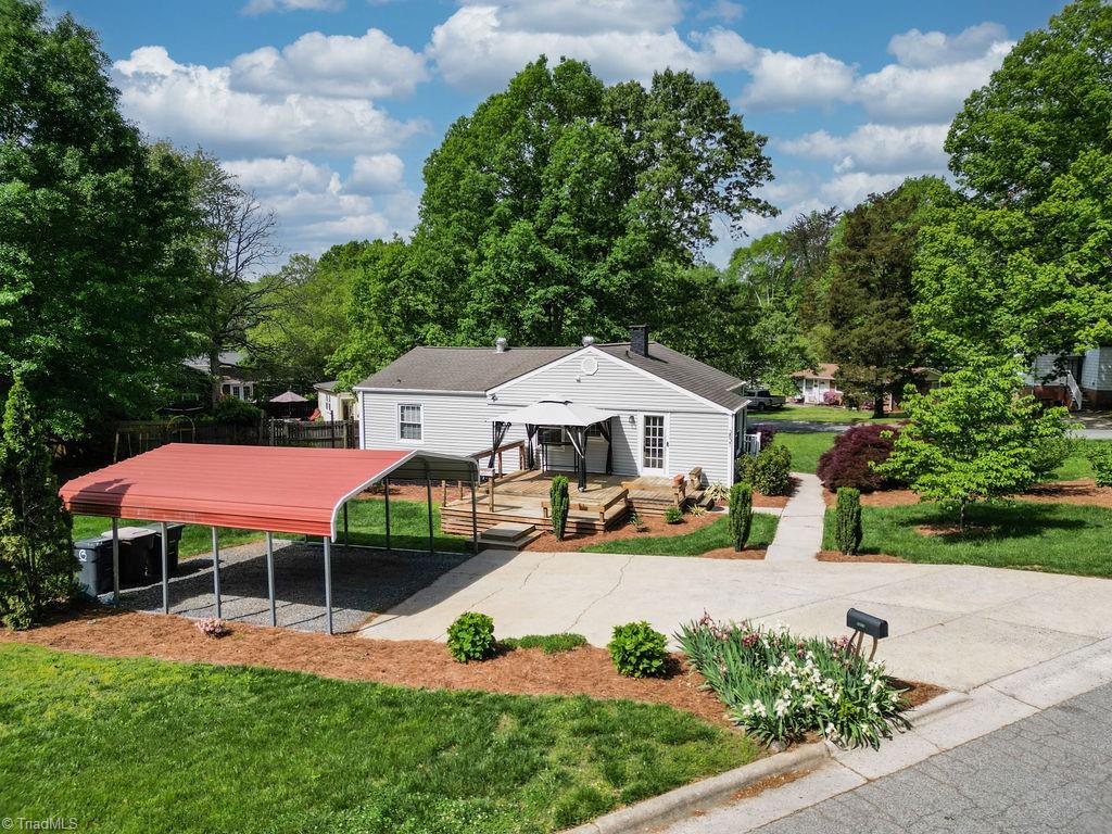 2821 Shady Lawn Drive