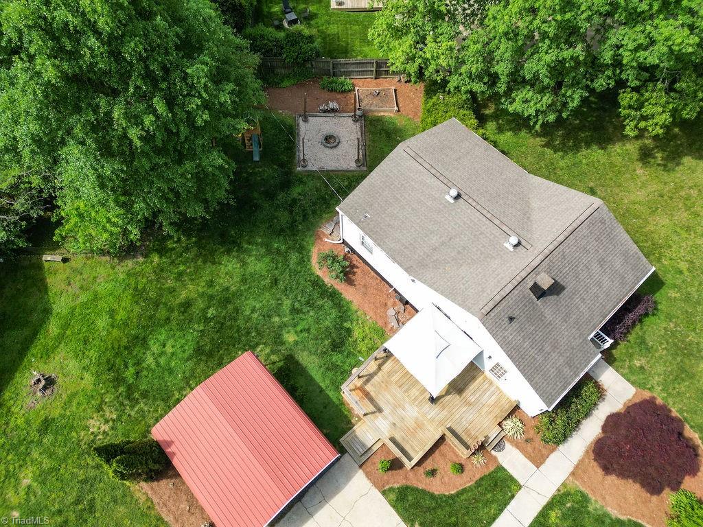 2821 Shady Lawn Drive