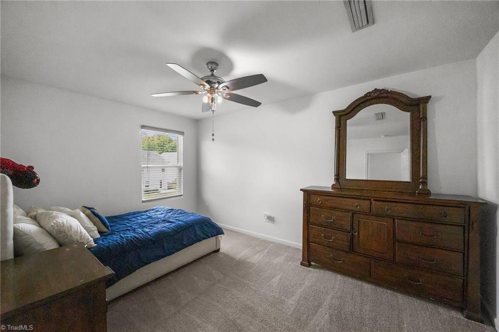 2206 Raptor Way, McLeansville