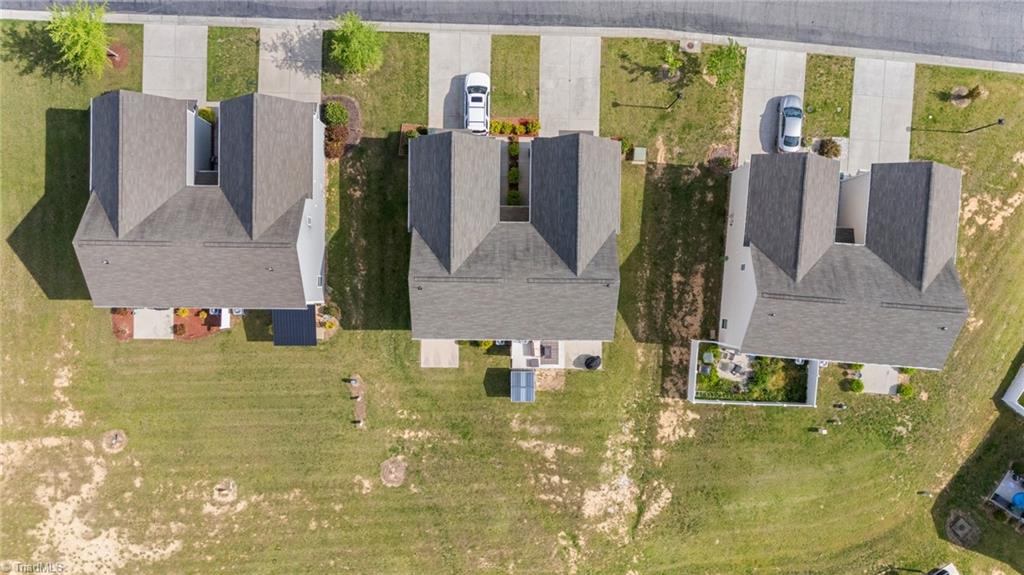 2206 Raptor Way, McLeansville