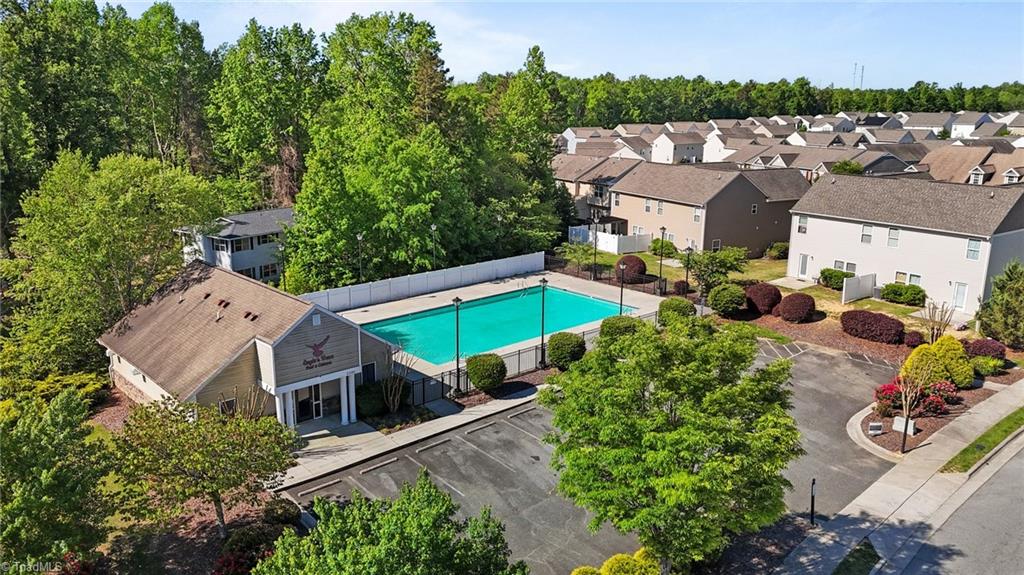2206 Raptor Way, McLeansville