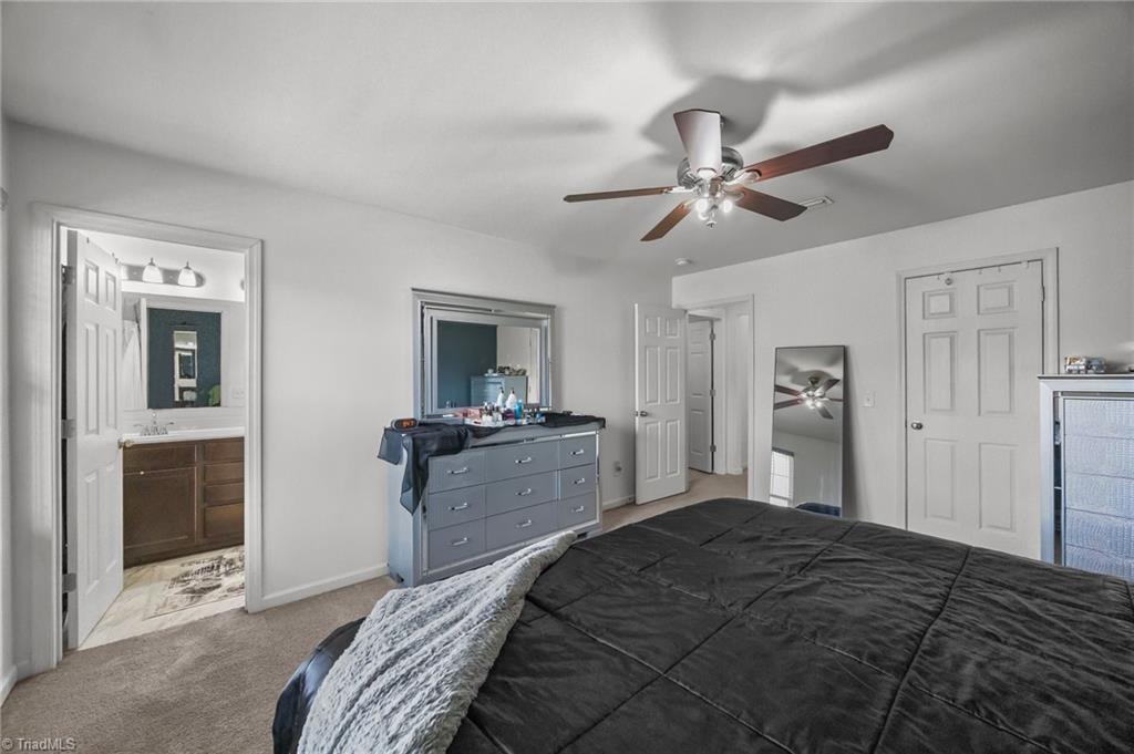 2206 Raptor Way, McLeansville