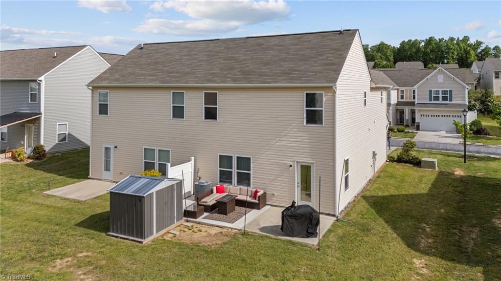 2206 Raptor Way, McLeansville