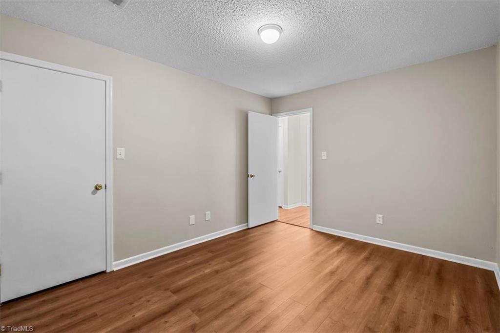 811 Brickwood Court, Winston-Salem